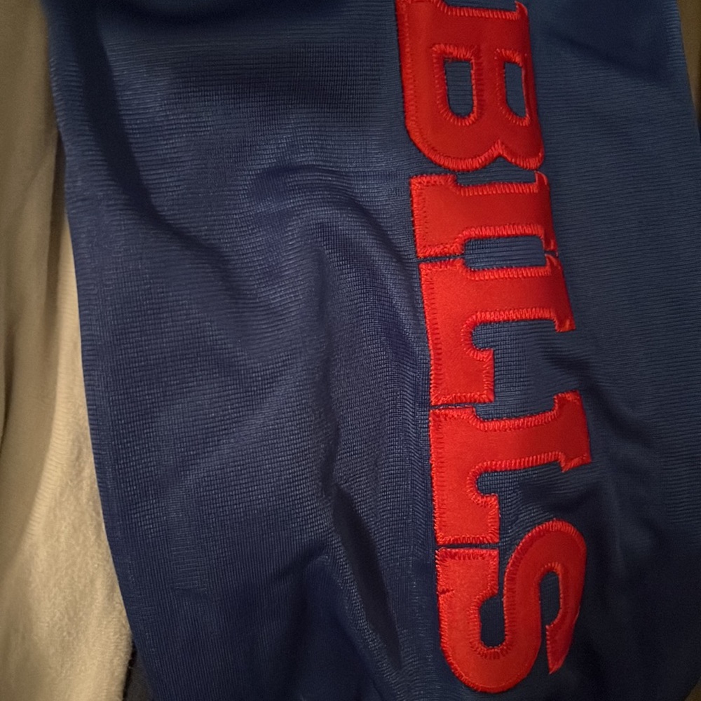 Majestic size 6xl the color is dark navy and red and some white - Picture 4 of 5